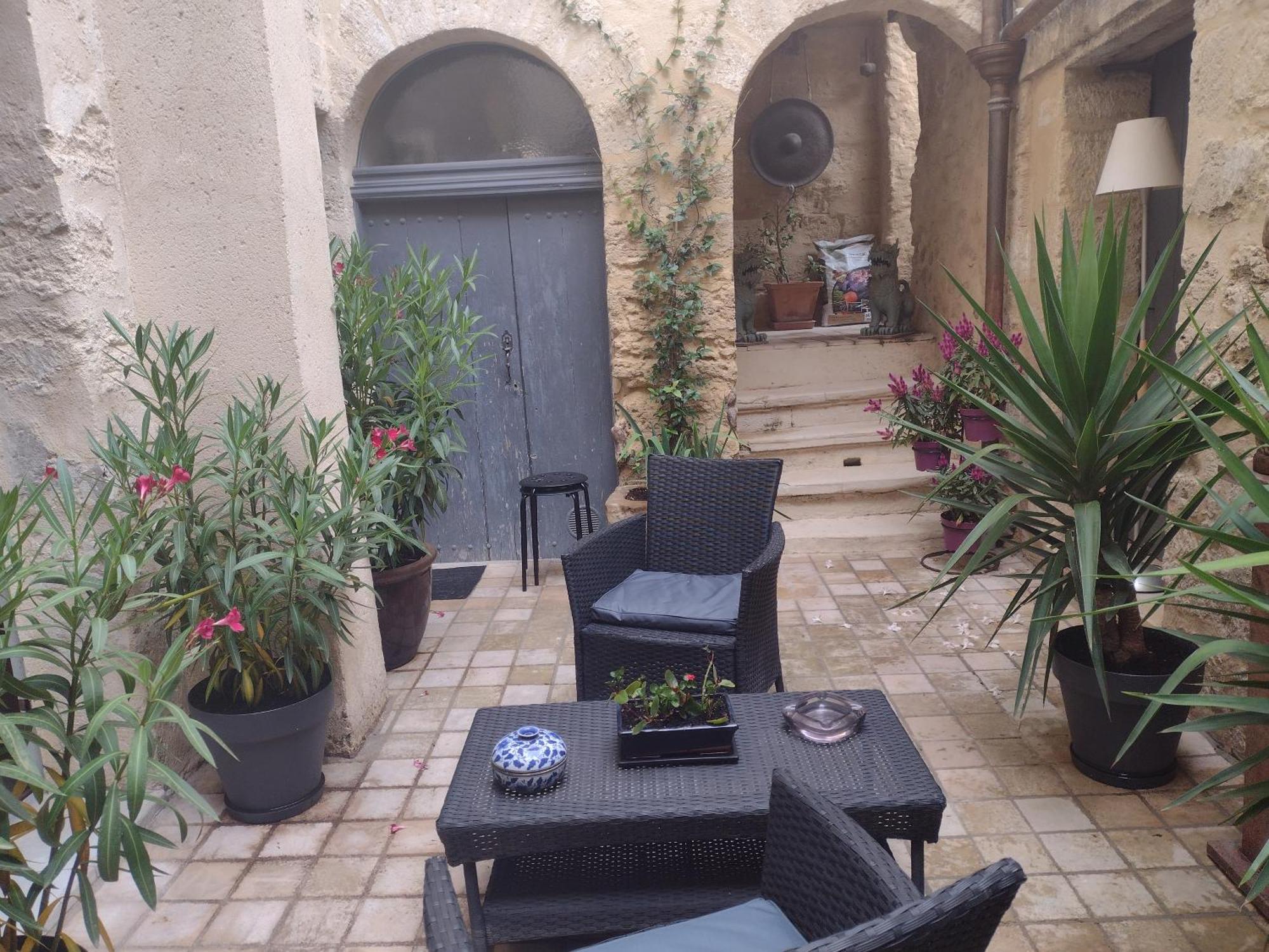 Apartment Au Gré Du Voyage Uzès Exterior foto